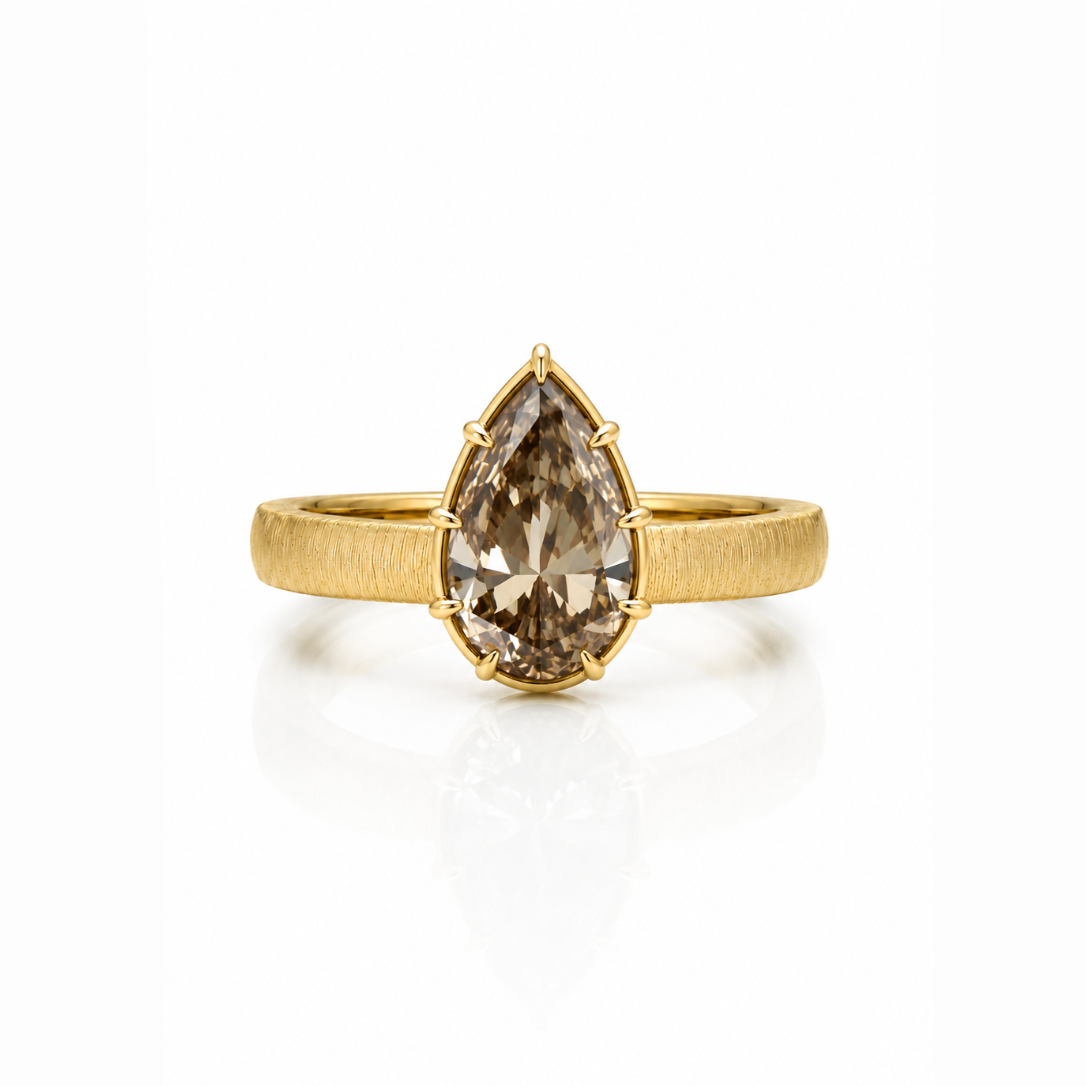 The Aveline Ring